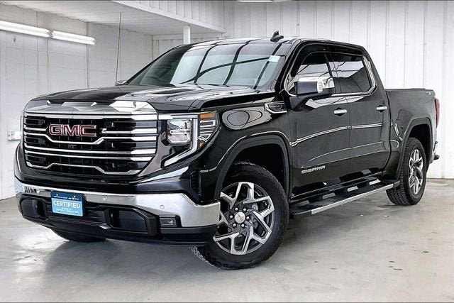 Certified 2023 GMC Sierra 1500 SLT w/ SLT Premium Plus Package AWD/4WD image 2