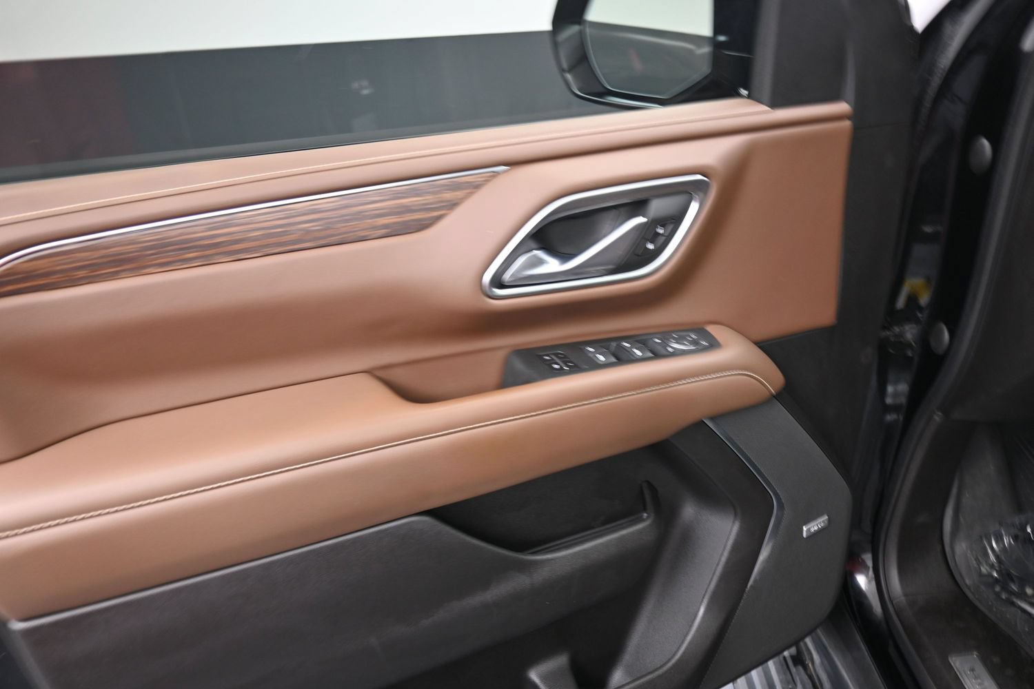 Used 2021 Chevrolet Suburban High Country AWD/4WD image 13