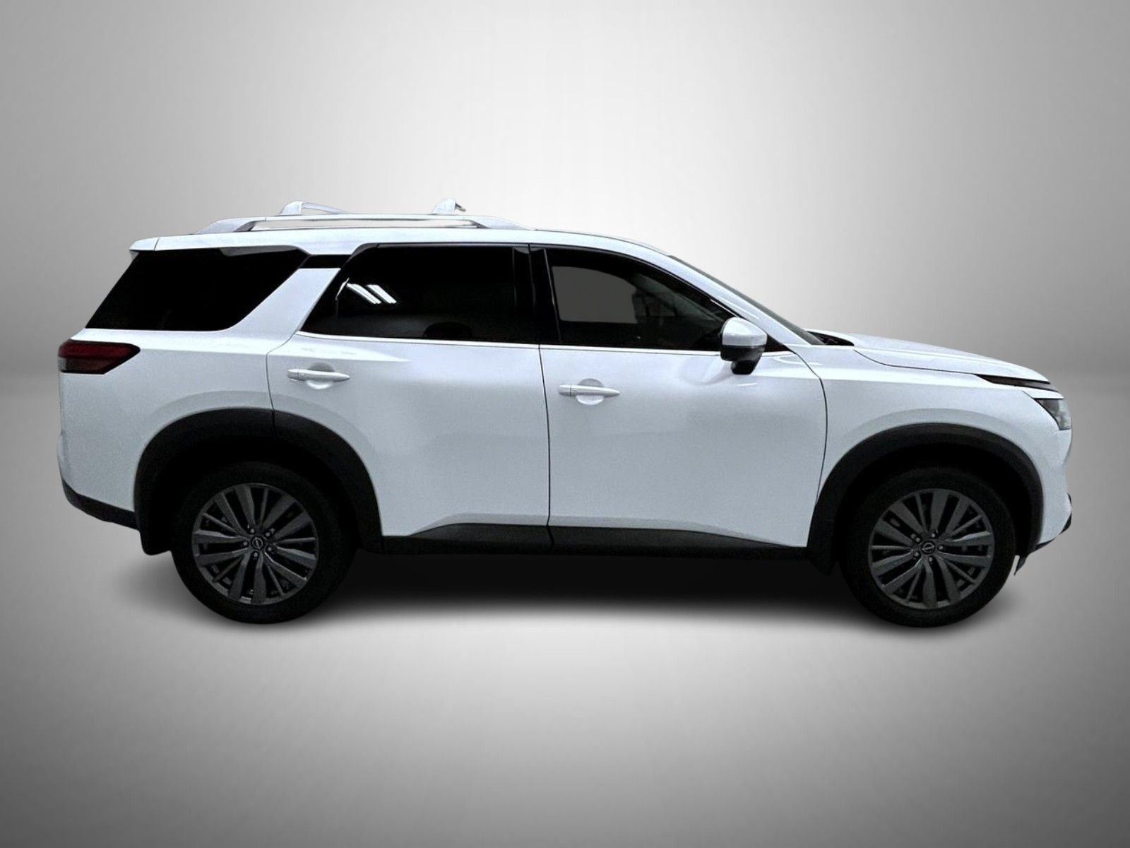 Used 2025 Nissan Pathfinder SL w/ SL Premium Package AWD/4WD image 4
