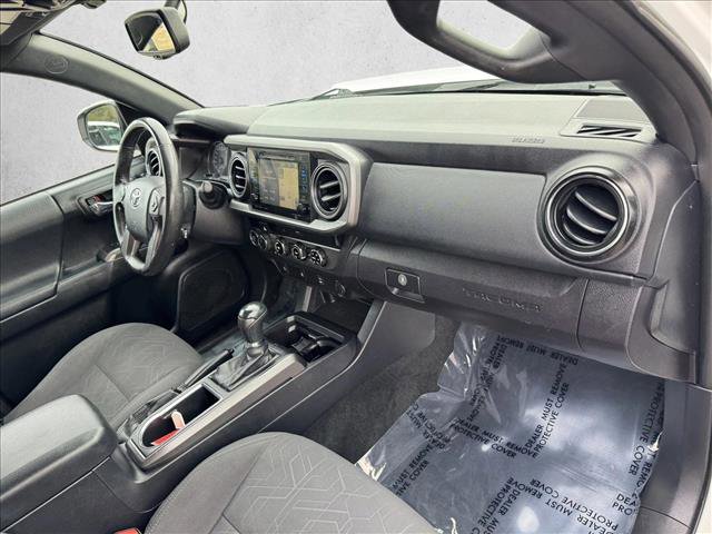 Used 2017 Toyota Tacoma TRD Off-Road w/ Tow Package (A/T) image 21