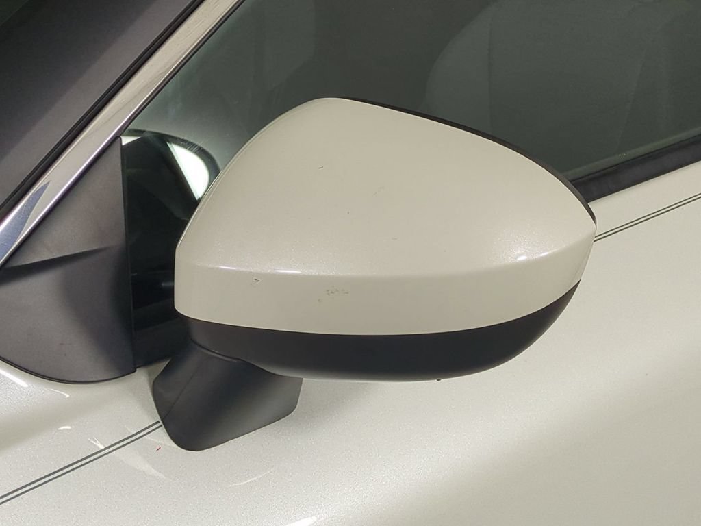 Used 2023 Nissan Rogue SV FWD image 12