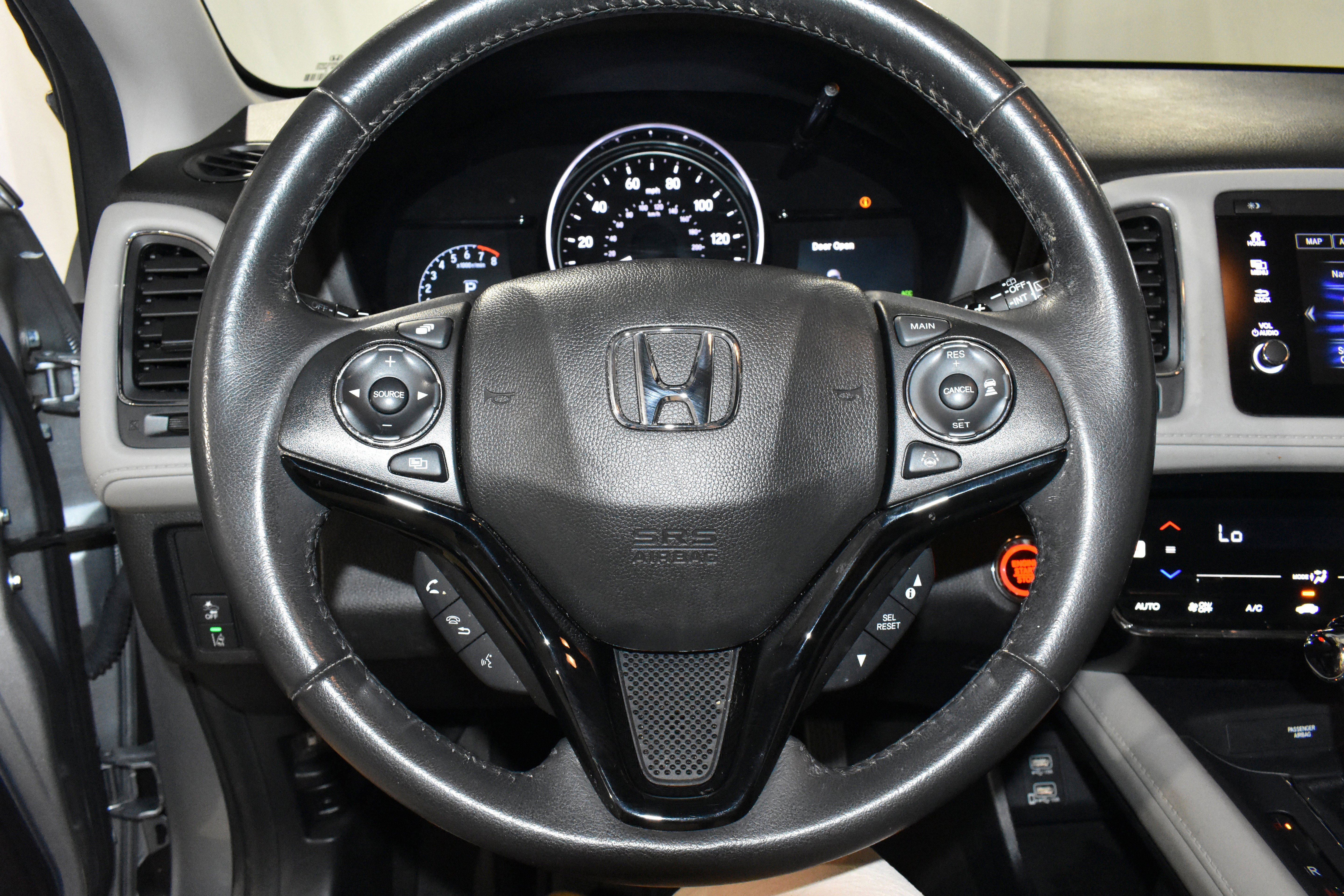 Used 2019 Honda HR-V Touring image 13