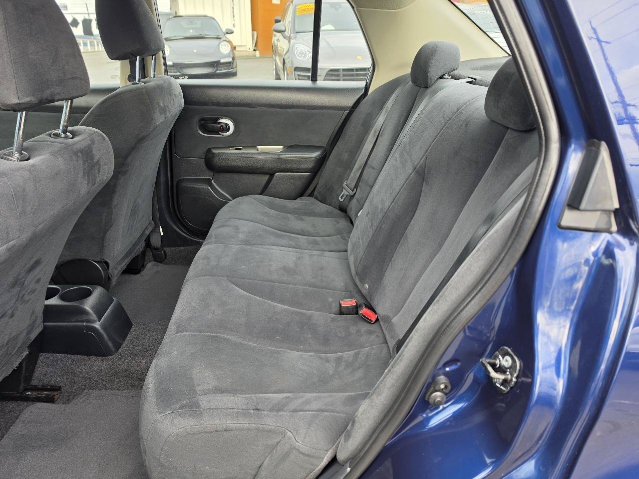 Used 2011 Nissan Versa Sedan FWD image 23