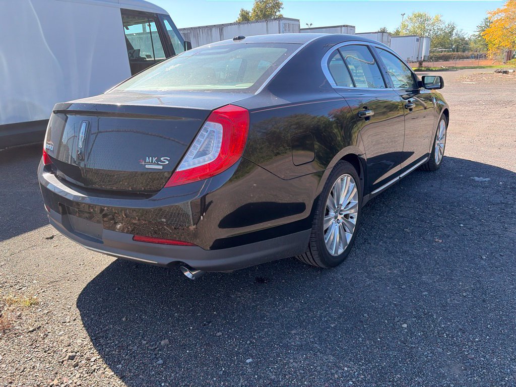 Used 2013 Lincoln MKS AWD image 4