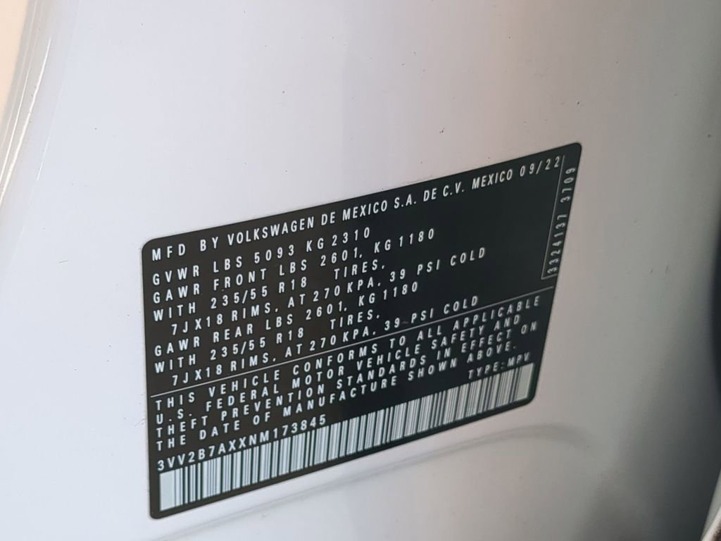 Used 2022 Volkswagen Tiguan SE image 25