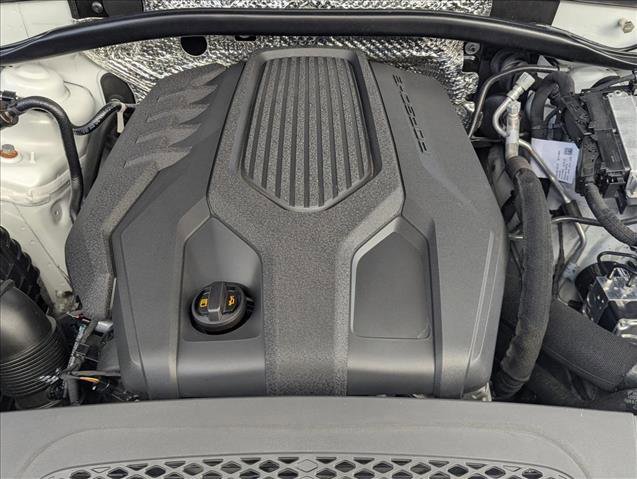 Used 2023 Porsche Macan image 24