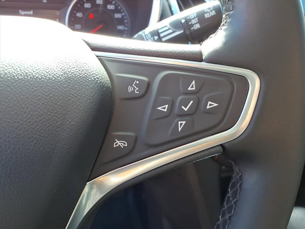 Used 2023 Chevrolet Equinox Premier image 26