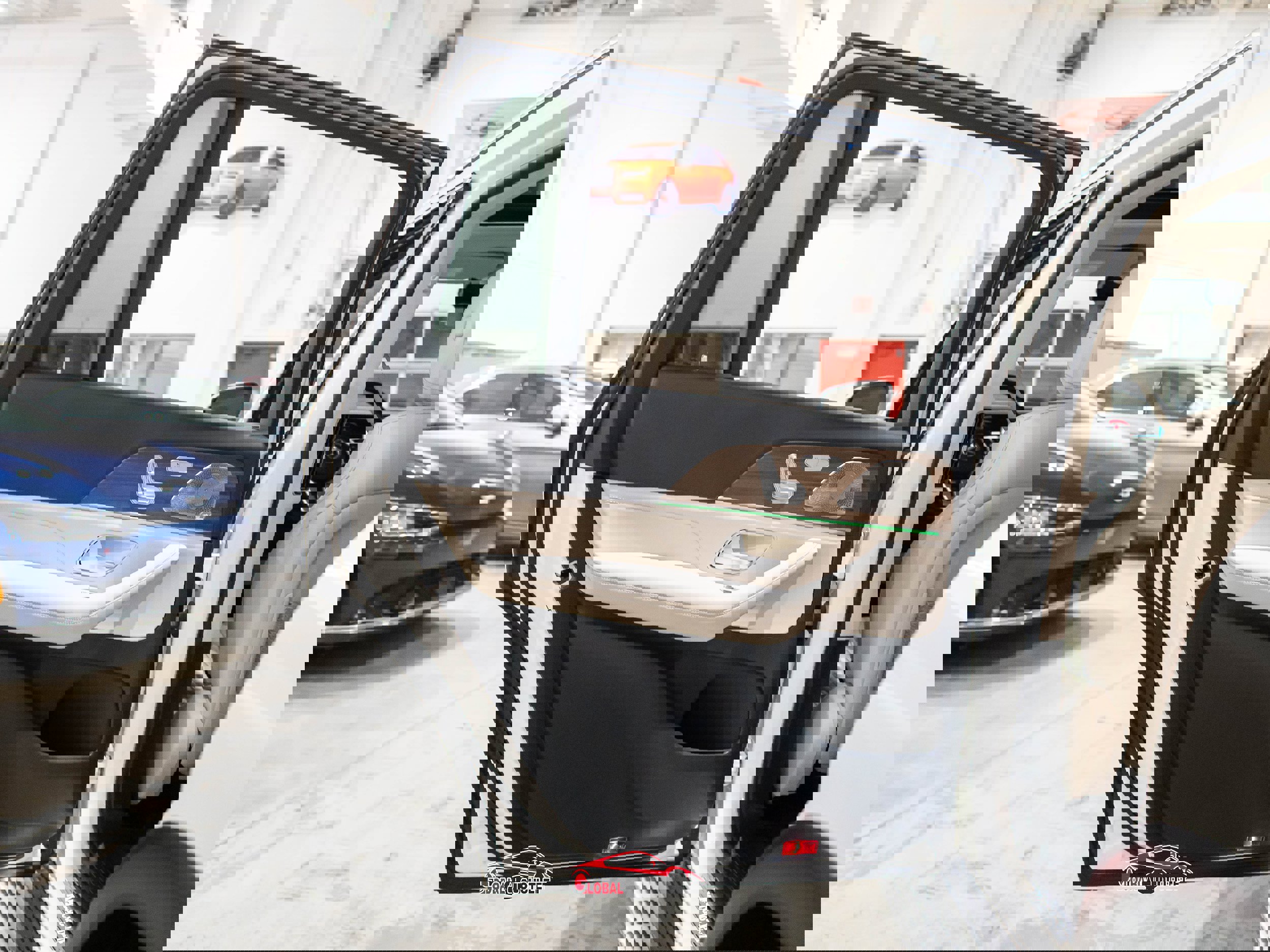 Used 2021 Mercedes-Benz GLS 450 4MATIC image 45