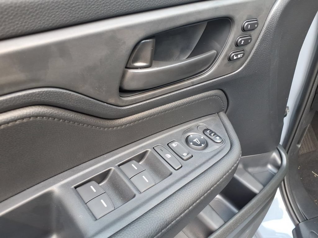 New 2026 Honda Odyssey Sport-L image 8
