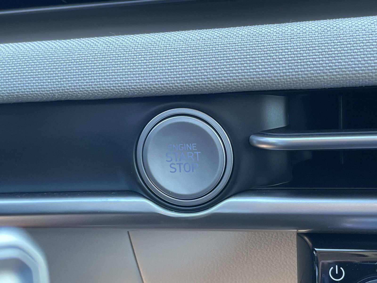 Used 2025 Hyundai Tucson Limited image 17