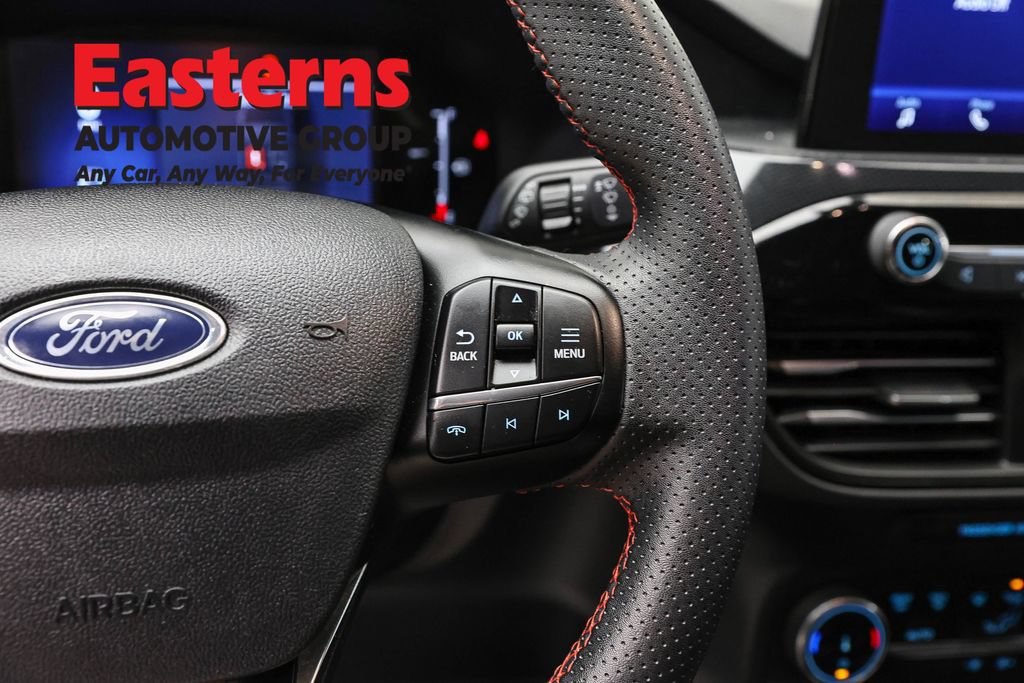 Used 2025 Ford Escape ST-Line FWD image 15