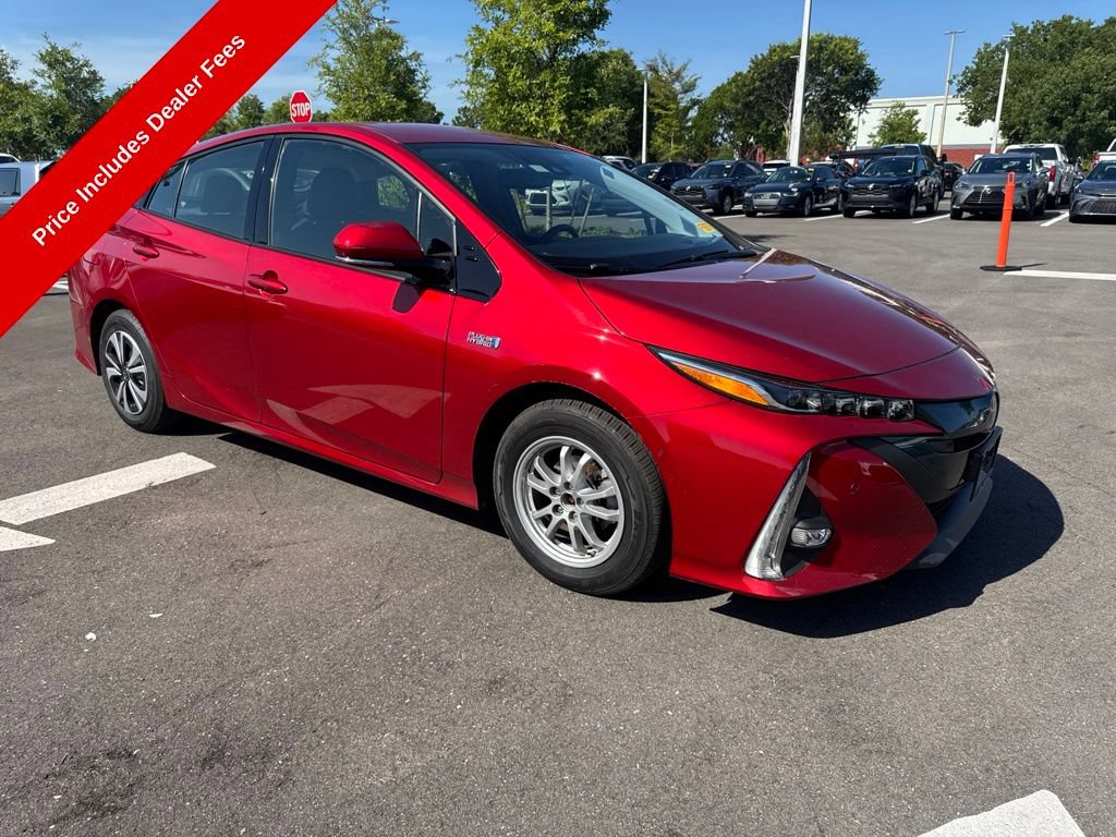 Used 2017 Toyota Prius Prime Advanced FWD image 6