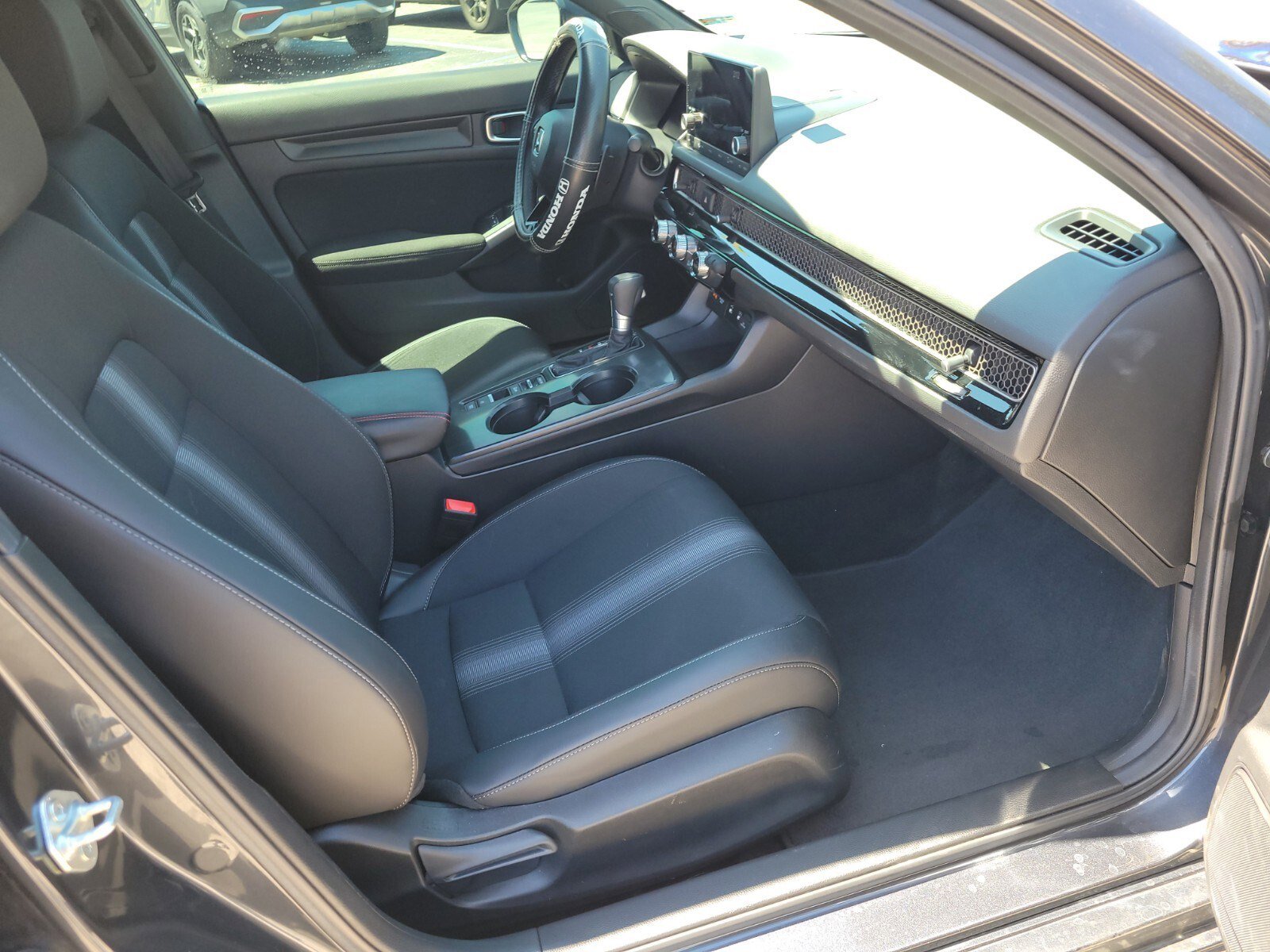 Used 2025 Honda Civic Sport image 12