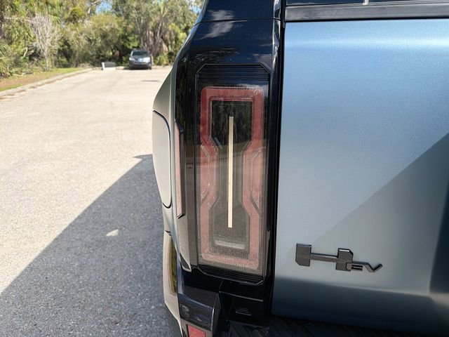 Used 2024 GMC Hummer EV 3X w/ Omega Edition image 10