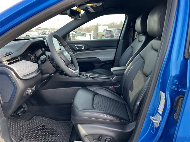 Certified 2024 Jeep Compass Latitude w/ Convenience Group image 4