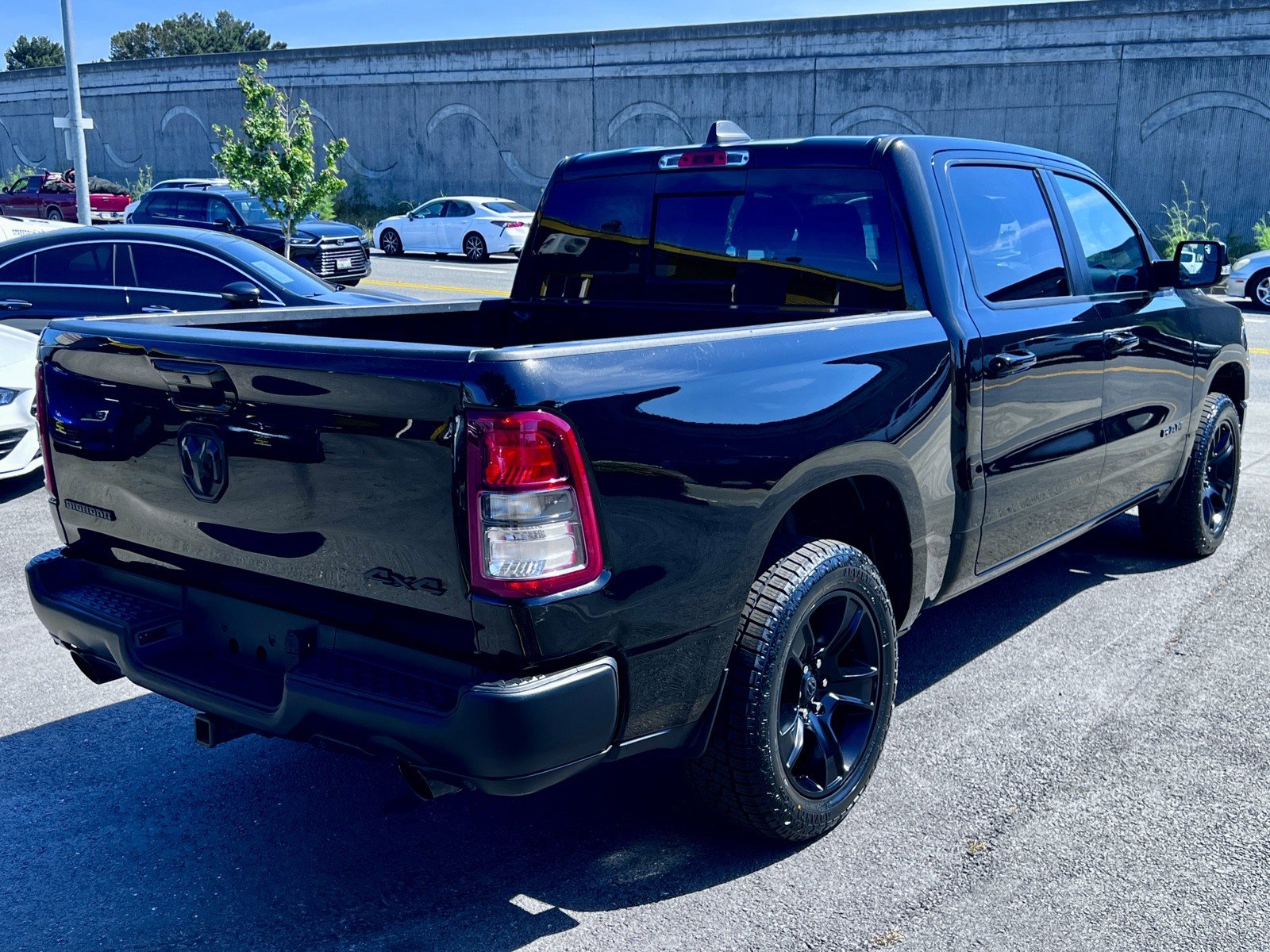 Used 2020 RAM 1500 Big Horn AWD/4WD image 6
