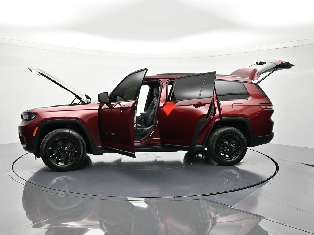 Used 2024 Jeep Grand Cherokee L Altitude image 58