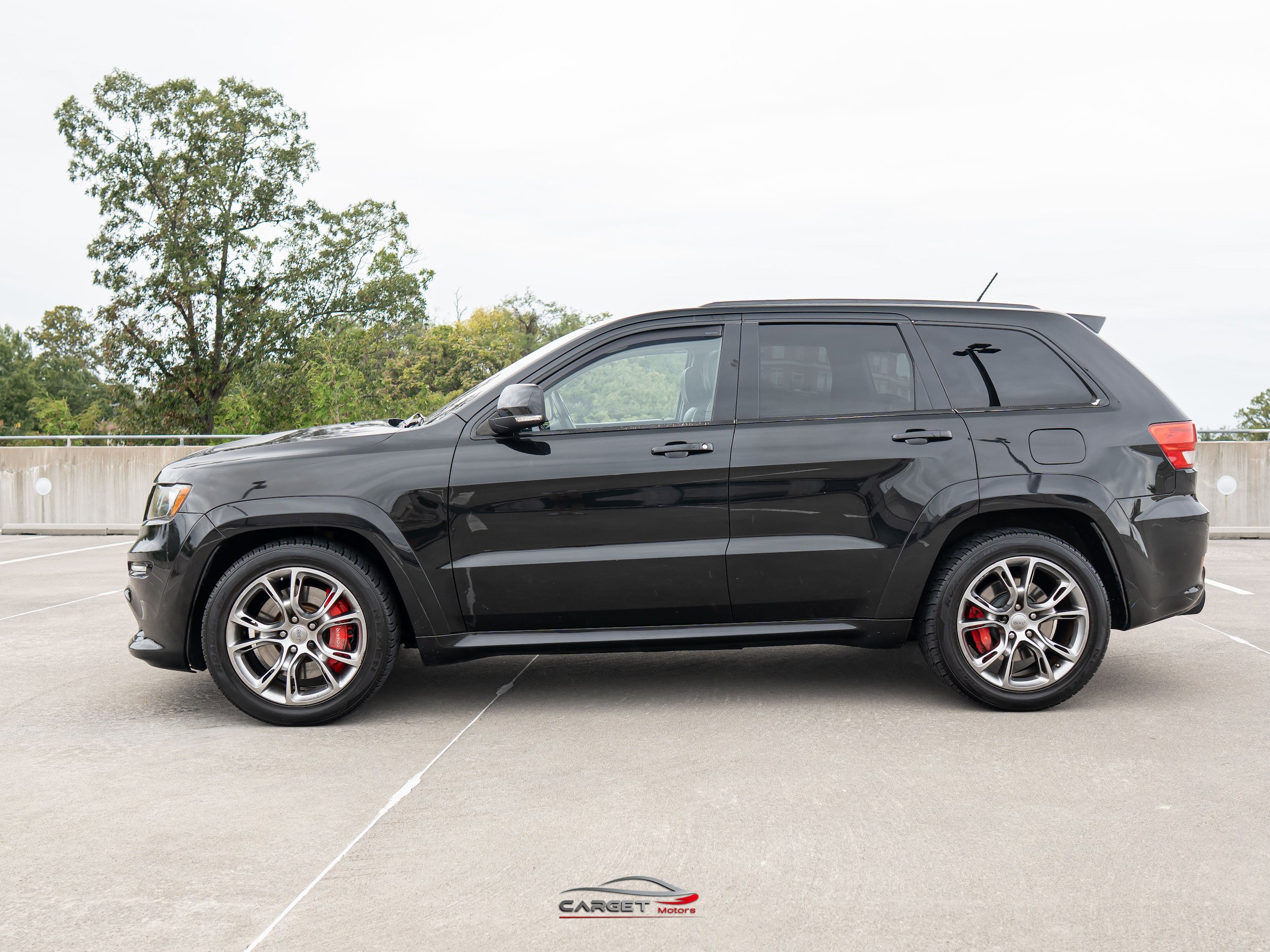 Used 2012 Jeep Grand Cherokee SRT8 w/ Luxury Group II AWD/4WD image 4