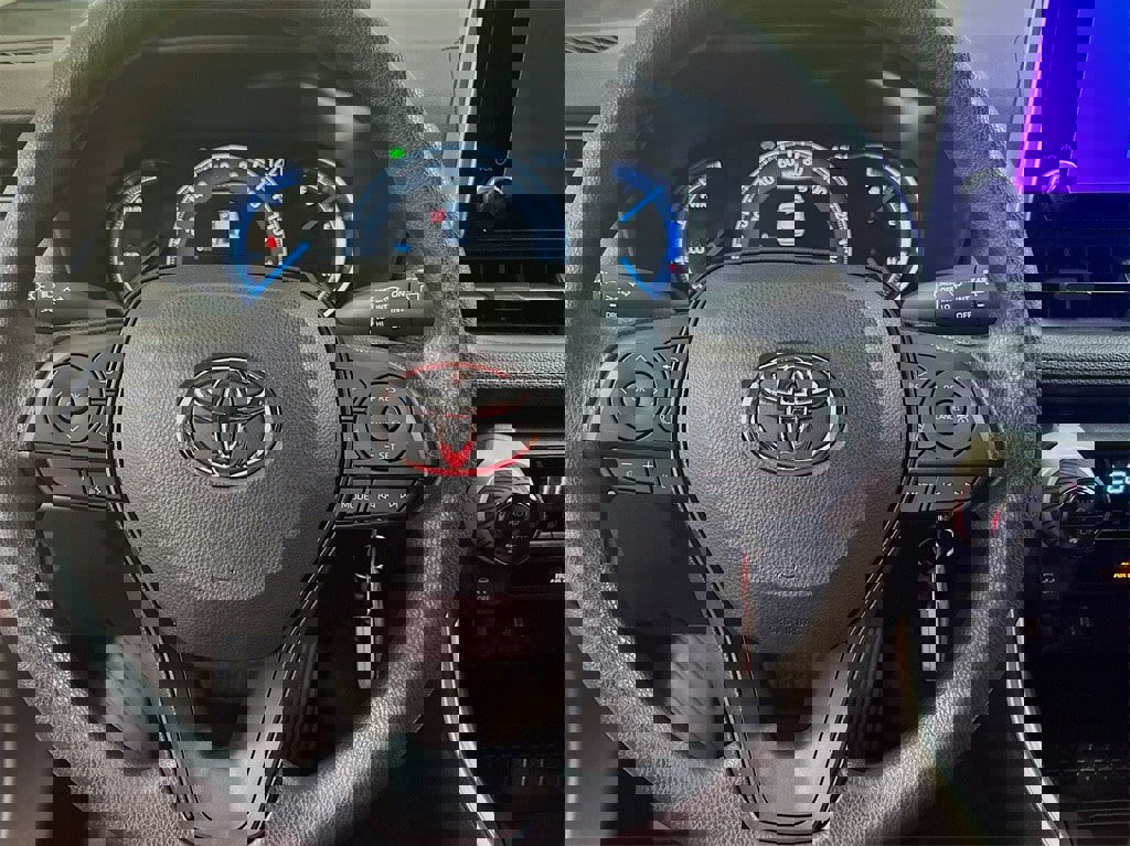 New 2025 Toyota RAV4 LE image 11