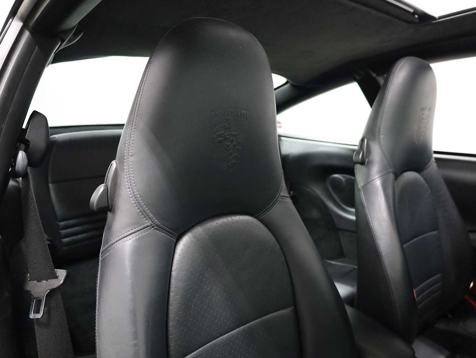 Used 2003 Porsche 911 Carrera RWD image 21