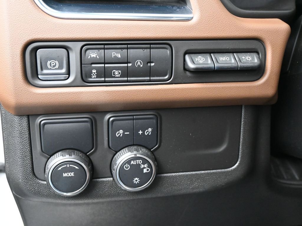 Used 2024 Chevrolet Tahoe High Country image 16