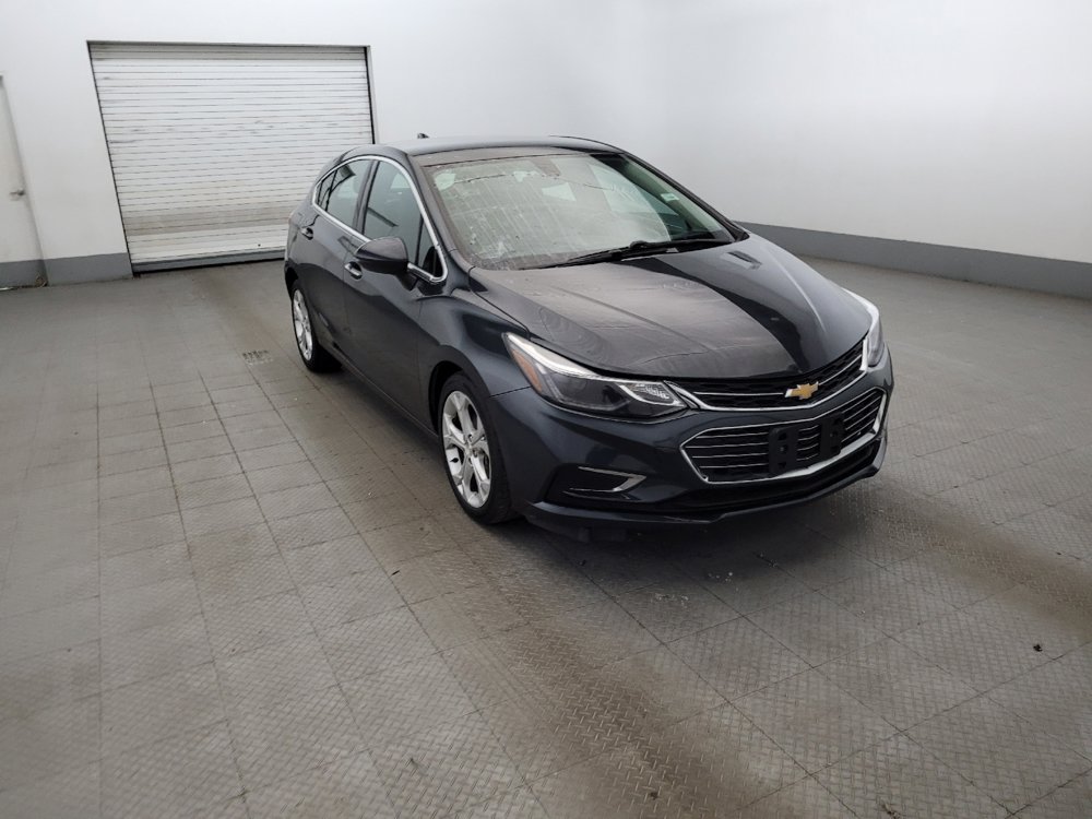 Used 2018 Chevrolet Cruze Premier FWD image 13