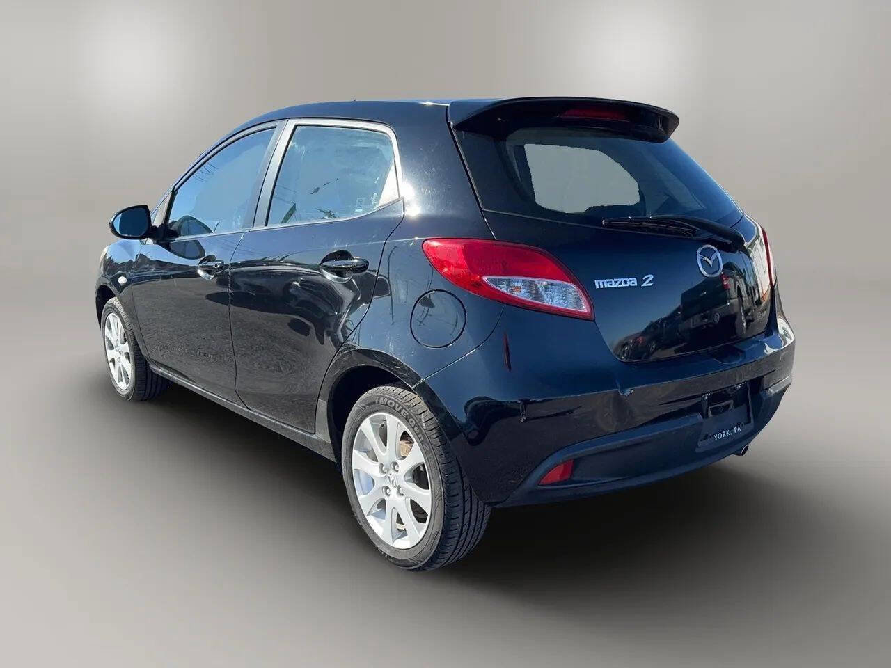 Used 2011 MAZDA MAZDA2 Touring image 4