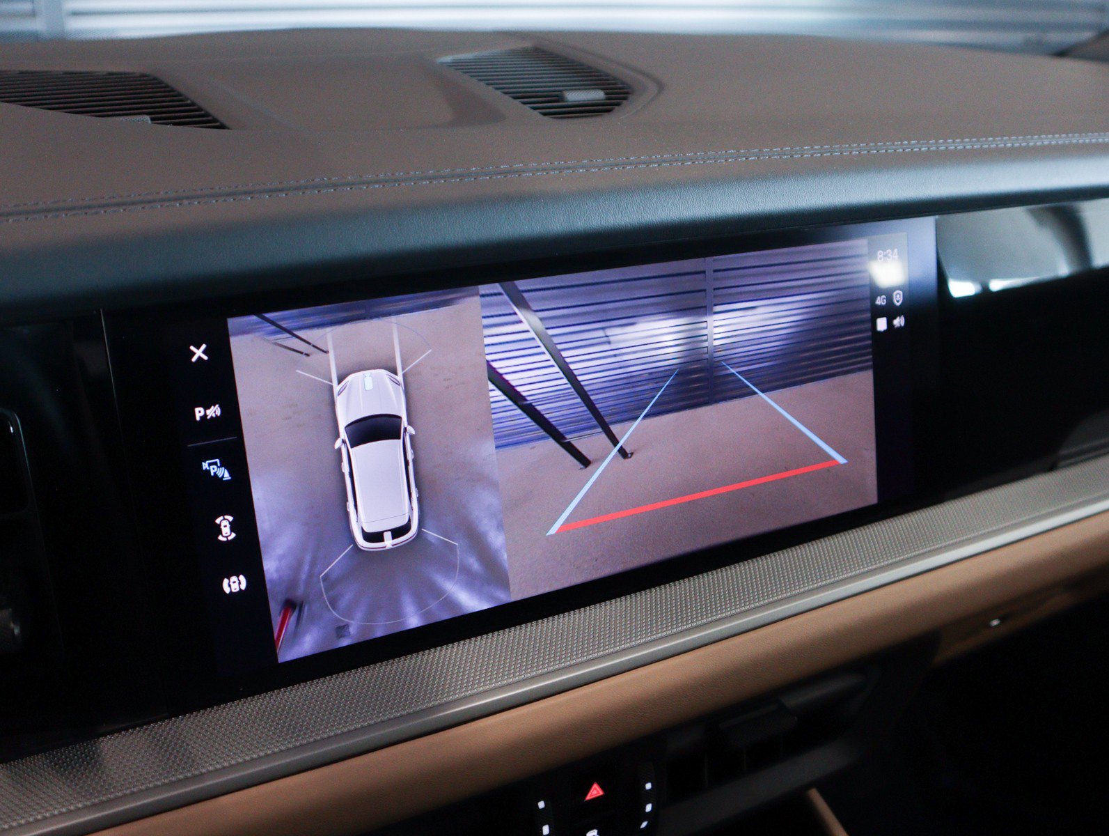 Used 2024 Porsche Cayenne AWD/4WD image 19