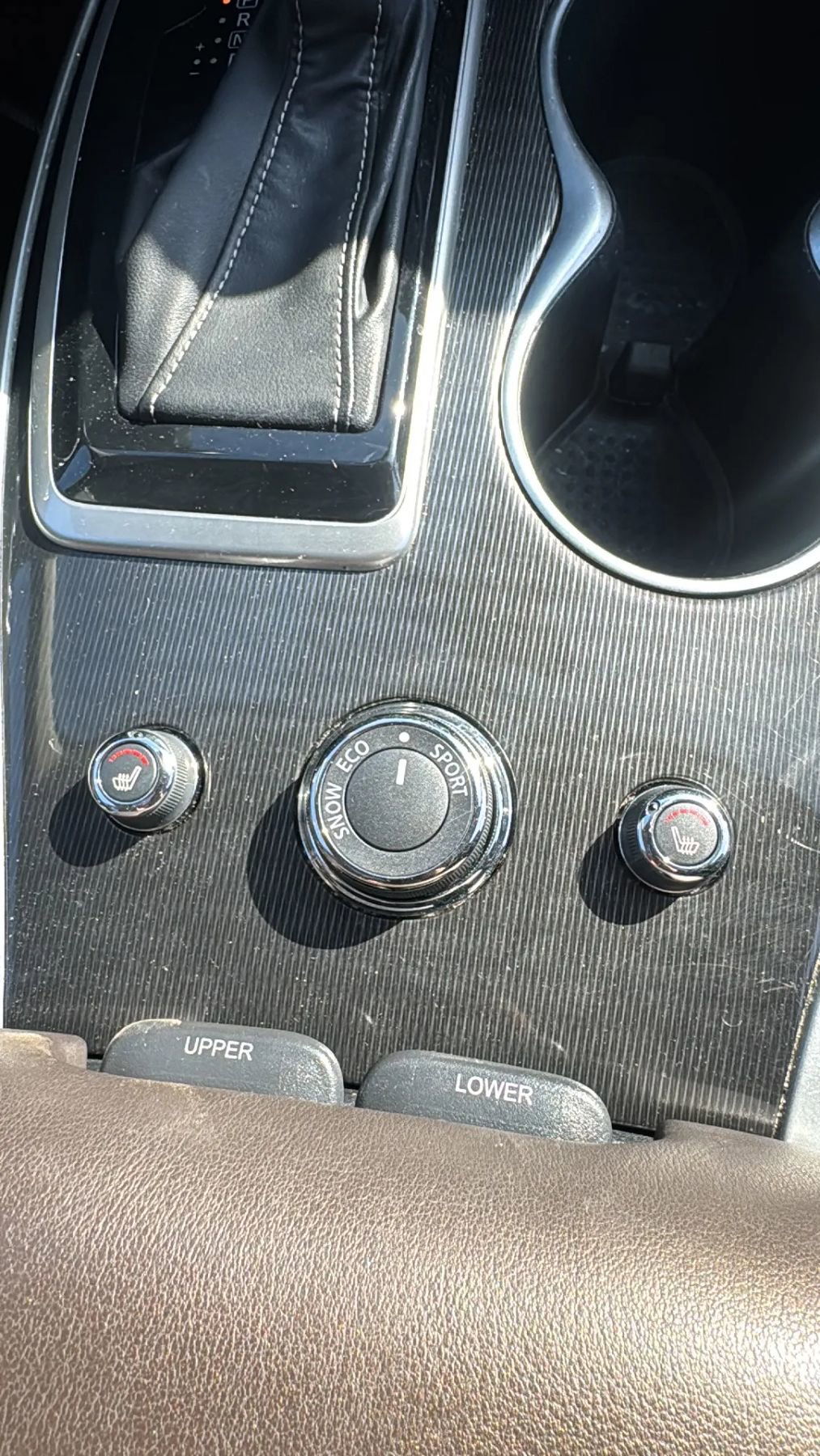 Used 2019 INFINITI QX60 Luxe w/ Essential Package image 26