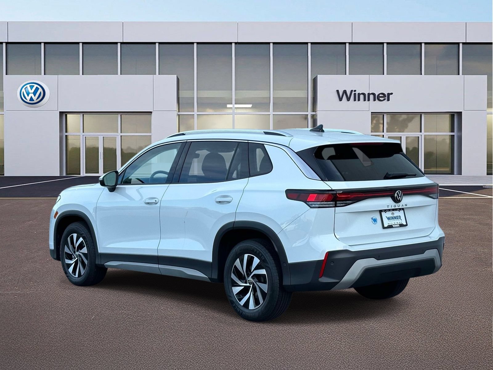 Certified 2025 Volkswagen Tiguan S FWD image 3