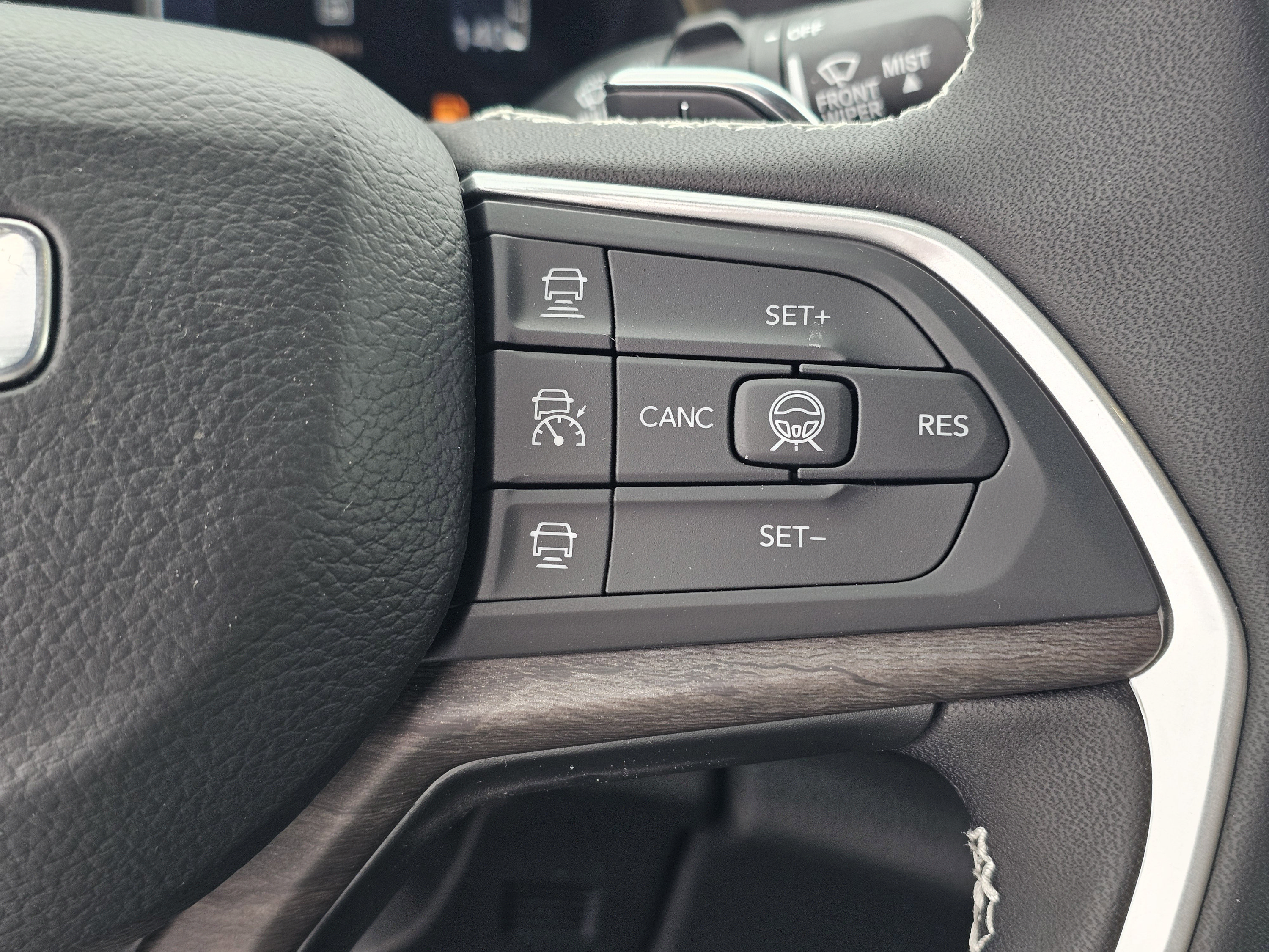 New 2026 Jeep Grand Cherokee Altitude RWD image 21