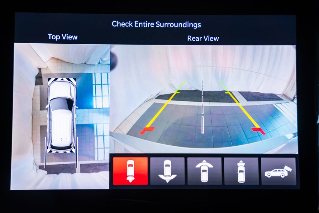 New 2025 Jeep Grand Cherokee L Limited w/ Luxury Tech Group II image 43