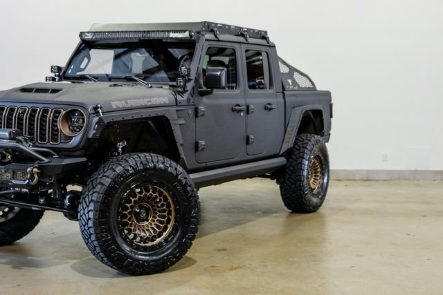 Used 2025 Jeep Gladiator Rubicon w/ Safety Group AWD/4WD image 27