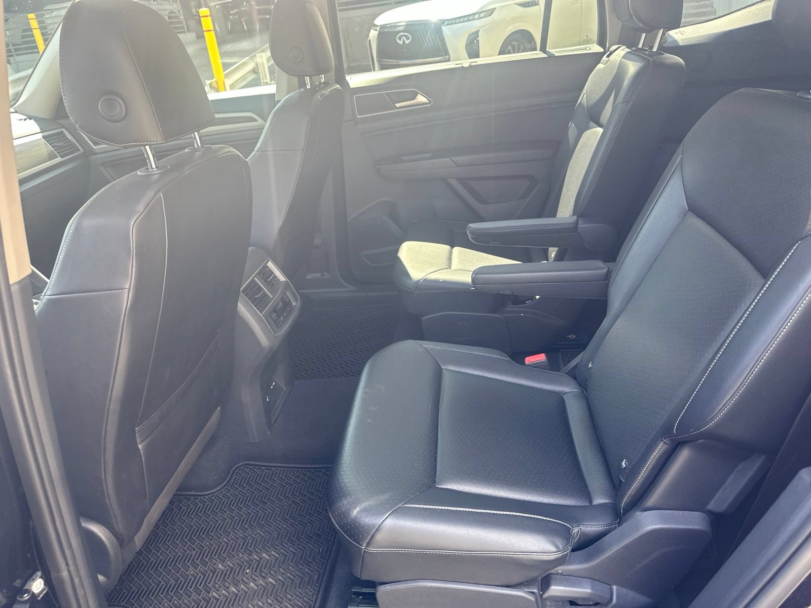 Used 2019 Volkswagen Atlas SEL R-Line AWD/4WD image 10