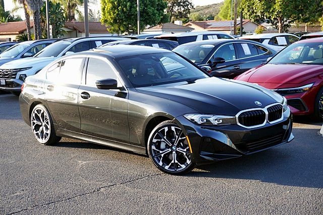 Used 2025 BMW 330i xDrive Sedan w/ Convenience Package image 3