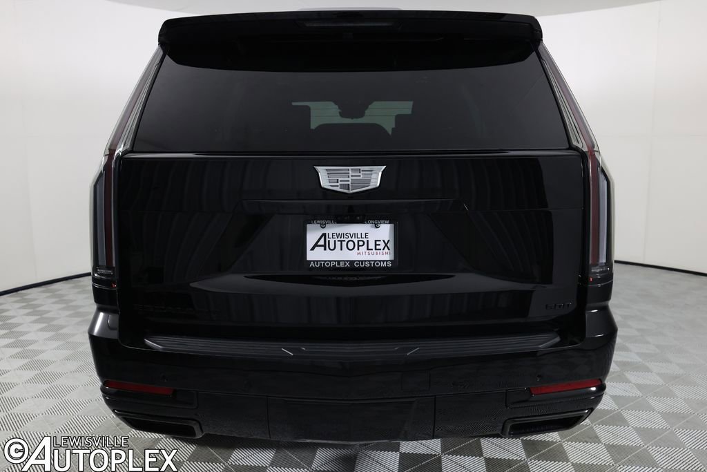 Used 2026 Cadillac Escalade Platinum Sport w/ LPO, ONYX Package AWD/4WD image 6