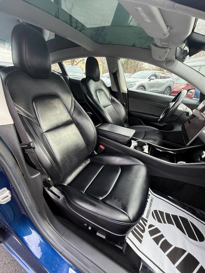 Used 2019 Tesla Model 3 Long Range image 22