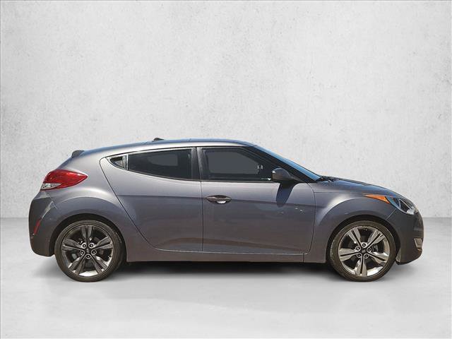 Used 2016 Hyundai Veloster w/ Option Group 02 FWD video 4