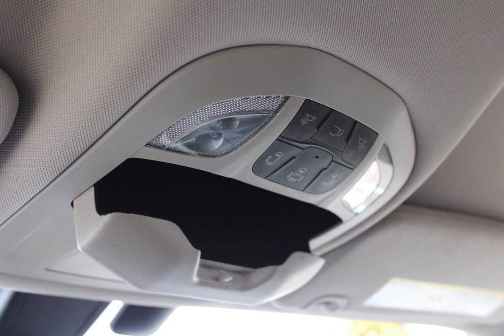 Used 2019 Chrysler Pacifica Touring-L image 47