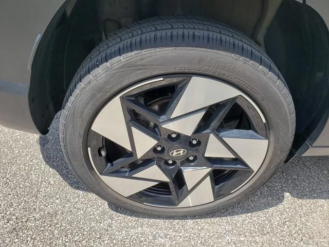 Used 2024 Hyundai Kona Limited AWD/4WD image 33
