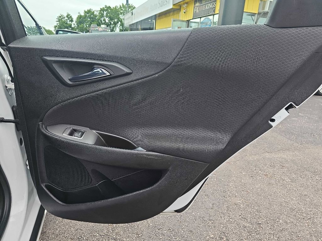 Used 2017 Chevrolet Malibu LT image 49