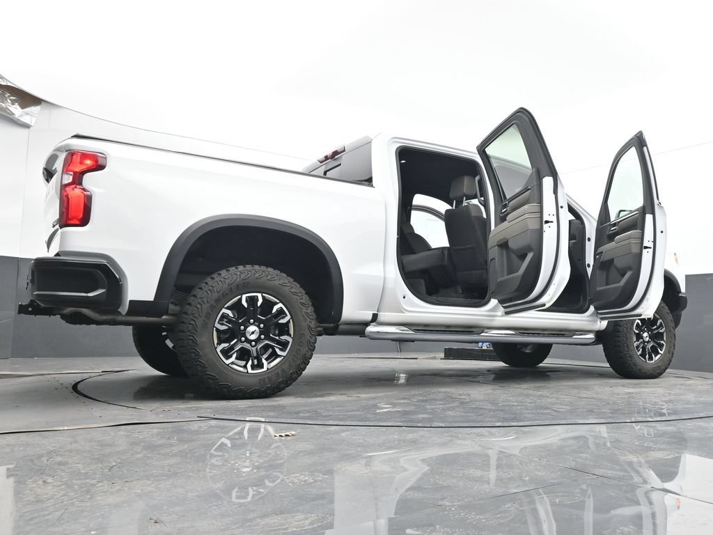Used 2024 Chevrolet Silverado 1500 ZR2 w/ Technology Package AWD/4WD image 57