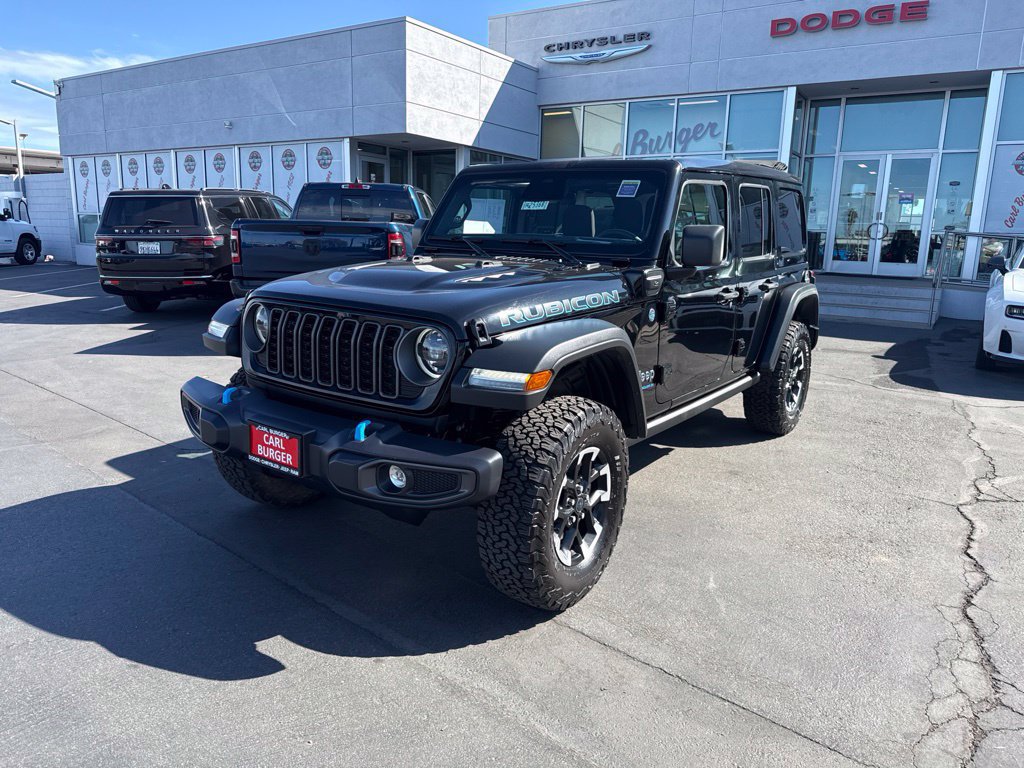 Certified 2025 Jeep Wrangler Unlimited Rubicon 4xe w/ Convenience Group AWD/4WD image 3