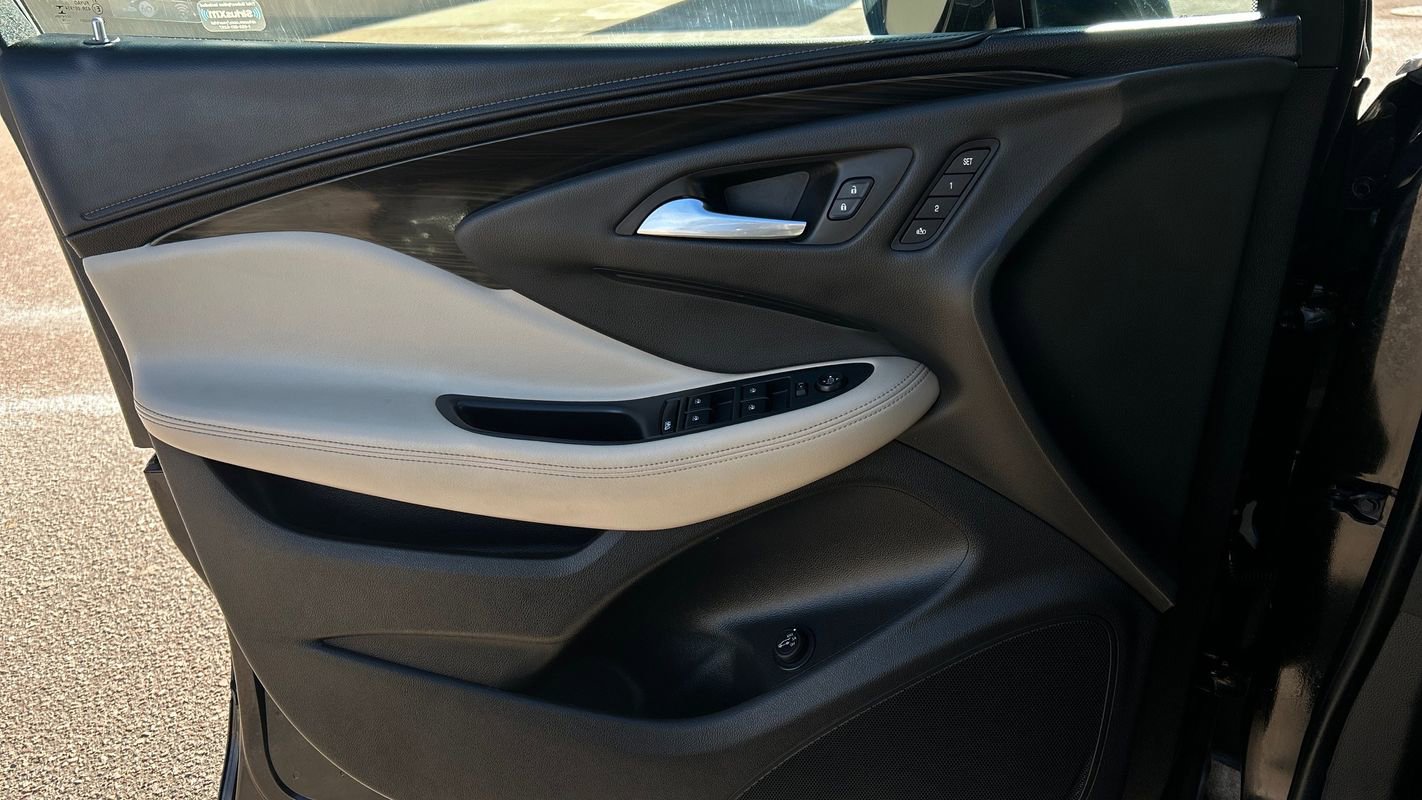Used 2020 Buick Envision Essence image 24
