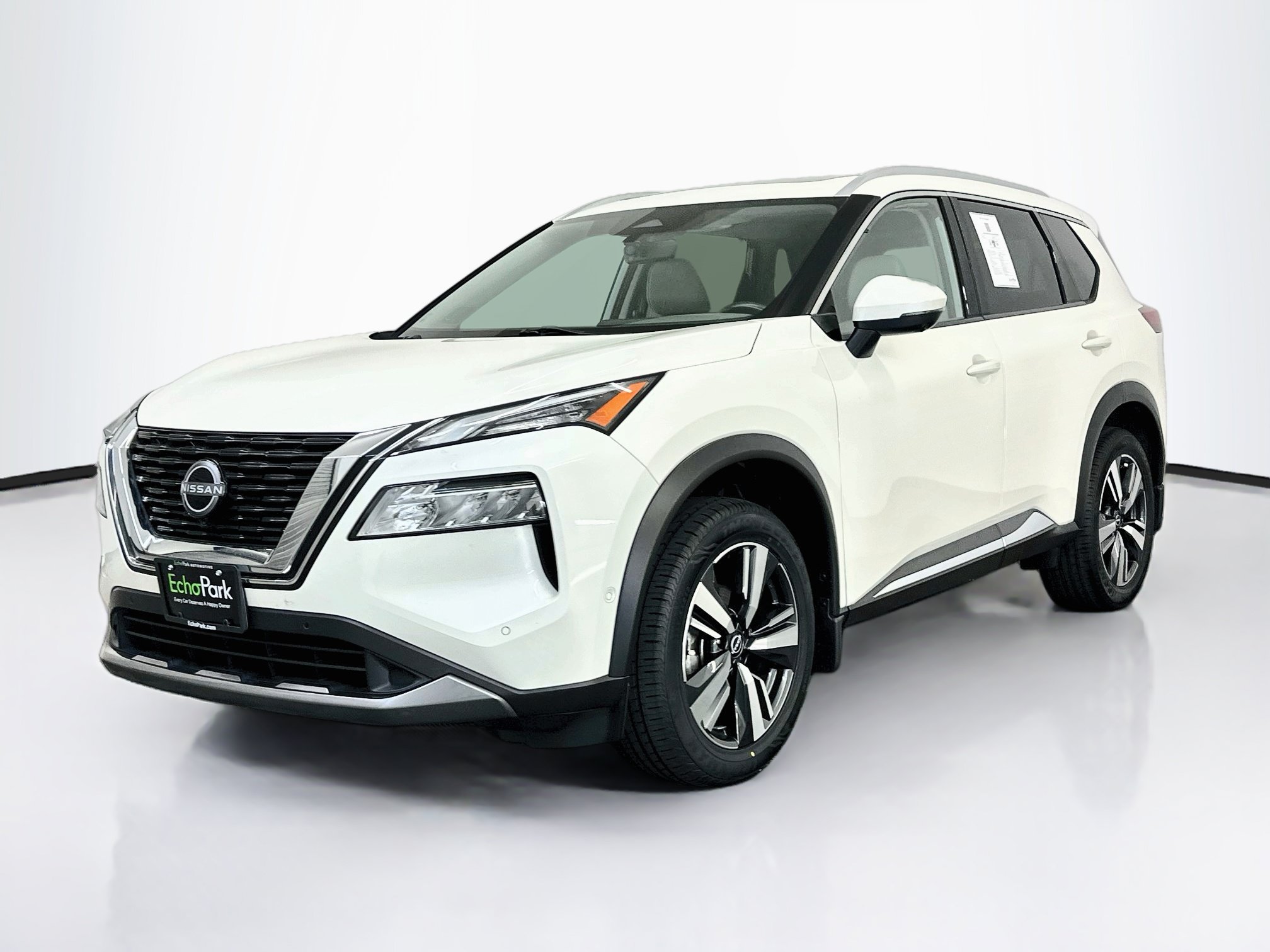 Used 2023 Nissan Rogue SL w/ SL Premium Package AWD/4WD image 3