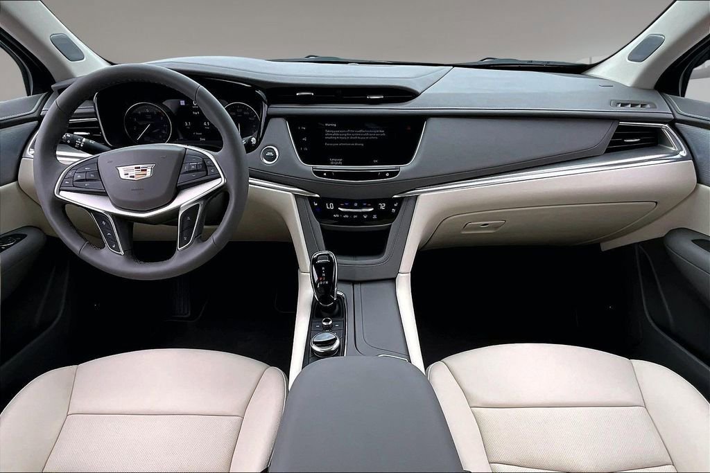 New 2026 Cadillac XT5 Premium Luxury w/ Driver Assist Package FWD image 5