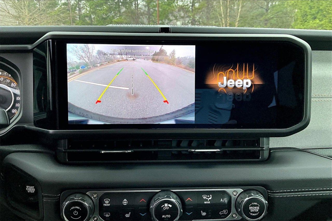 Certified 2024 Jeep Wrangler Sahara image 13