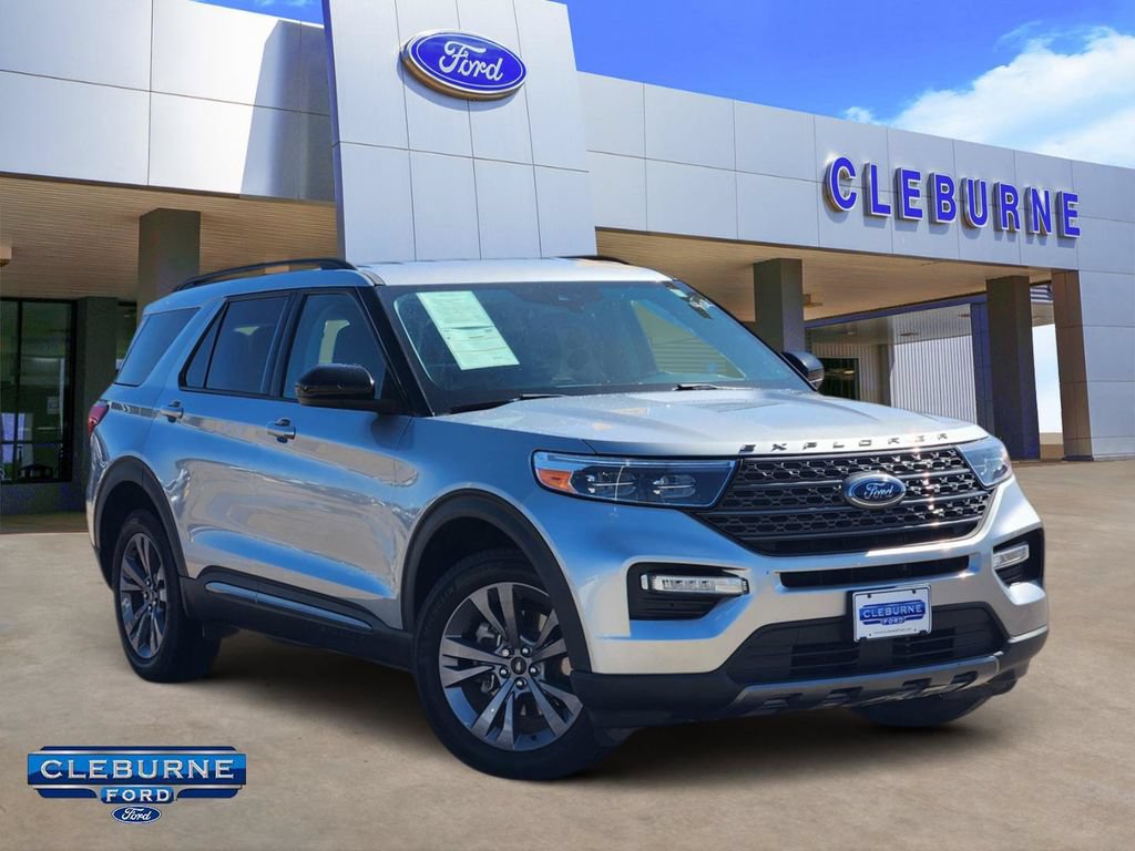 Certified 2024 Ford Explorer XLT w/ Equipment Group 202A AWD/4WD image 1