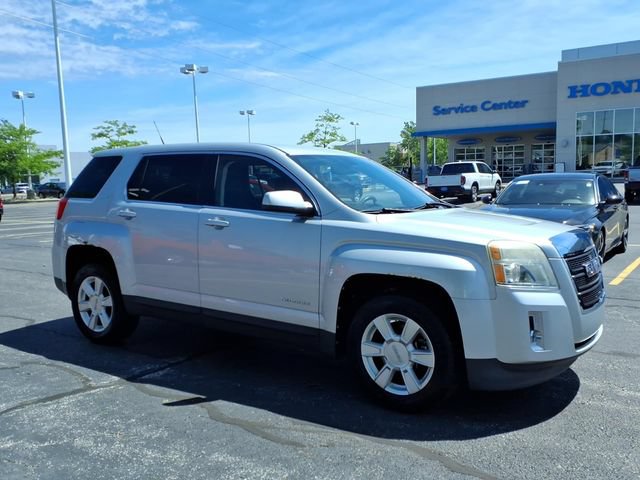 Used 2011 GMC Terrain SLE FWD image 3