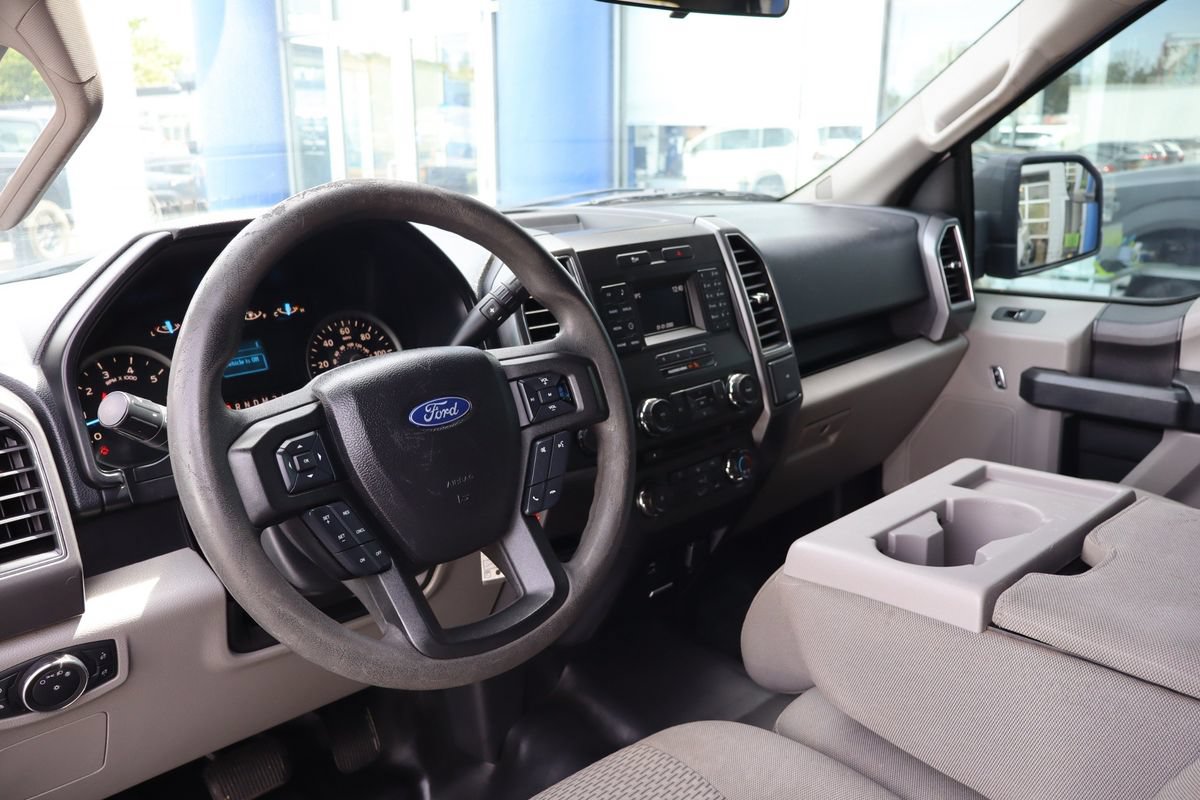Used 2017 Ford F150 XLT AWD/4WD image 8